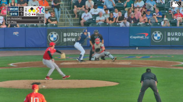 Émilien Pitre singles on a ground ball to right fielder Allan Castro. Shawn Ross scores. Zack Short to 2nd.