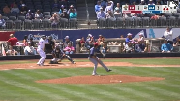 Ben McLaughlin singles on a line drive to center fielder Orlando Martinez. Cristofer Torin scores. Manuel Pena to 3rd.
