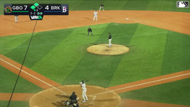 Yulian Quintana In play, run(s) to Yohairo Cuevas