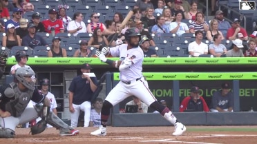Luis Matos doubles (6) on a sharp line drive to left fielder Andrew Pintar. Jett Williams scores. Luis Lara scores.