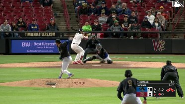 Luis Castillo walks. Eric Bitonti scores. Josiah Ragsdale to 3rd. Daniel Dickinson to 2nd.