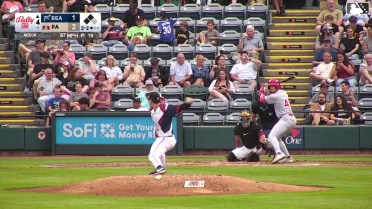 Brandon Neeck Ball to Riley Tirotta