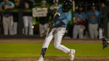 Down to their final strike, Nuts rally to walk off the Cubs