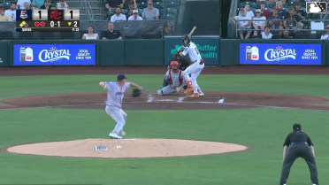 Jonah Cox singles on a ground ball to shortstop Keyber Rodriguez. Adrián Sugastey scores. Thomas Gavello to 3rd.