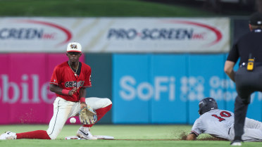 Six Run Fifth Undoes Pitcher's Duel Against Grizzlies