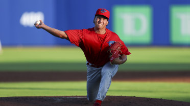 Bowker, Márquez Toss Gems as Threshers Sweep Daytona Doubleheader