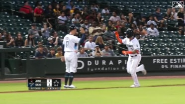 Lee hammers 21st home run for Sugar Land