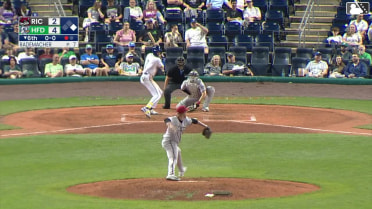 Andy Perez doubles (6) on a sharp fly ball to center fielder Bo Davidson. Cole Messina scores. Andy Perez to 3rd. Andy Perez advances to 3rd, on a throwing error by center fielder Bo Davidson.