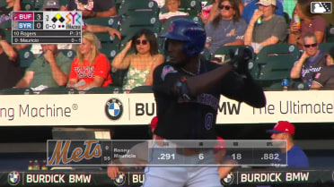 Ronny Mauricio homers (7) on a fly ball to right center field. Luis Robert Jr. scores.