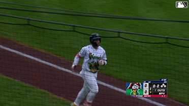 Eduardo Tait's solo home run 