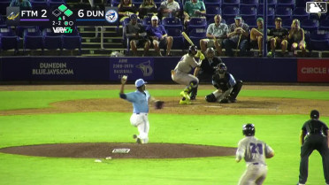 Lluveres Severino In play, run(s) to Byron Chourio