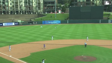 Justin Dean's sweet sliding catch