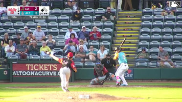 Keiner Delgado singles on a ground ball to center fielder Seth Stephenson. Will Taylor scores.
