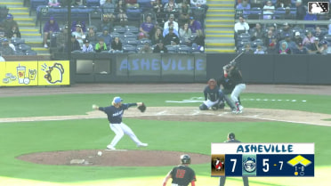 Mac Guscette grounds into a double play, shortstop Kyle Walker to second baseman Narbe Cruz to first baseman Jason Schiavone. Hayden Friese out at 2nd. Mac Guscette out at 1st.