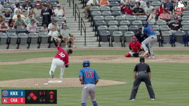 Jefferson Rojas singles on a sharp line drive to left fielder Shane Sasaki. Alex Ramírez scores. Andy Garriola to 2nd.