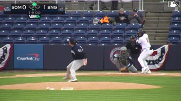 Chris Suero homers (3) on a fly ball to left center field. Marco Vargas scores.