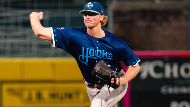 Mayer Marches Hooks to Second Straight Shutout