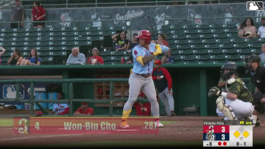 Won-Bin Cho singles on a line drive to left fielder Jake Cunningham. Ryan Campos scores. Dakota Harris to 3rd.