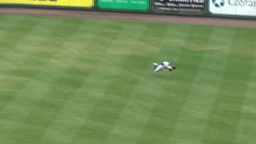 Shane Matheny makes a diving catch in right field