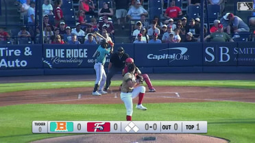 Aron Estrada's career-high five-hit performance