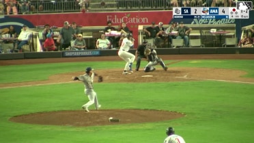 Ben McLaughlin homers (14) on a fly ball to right center field. Angel Ortiz scores.
