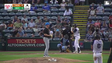 Alex Mooney's sensational over the shoulder catch 