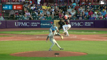 Justice Bigbie homers (3) on a fly ball to left center field.