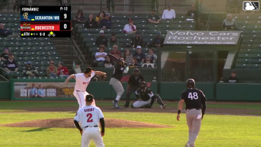 Yanquiel Fernández homers (4) on a fly ball to right center field. Spencer Jones scores.