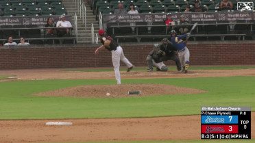 Jackson Chourio crushes a solo homer to right