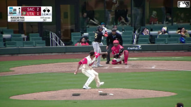 Grant McCray doubles (1) on a sharp line drive to center fielder Nelson Rada. Bryce Eldridge scores. Will Brennan to 3rd.