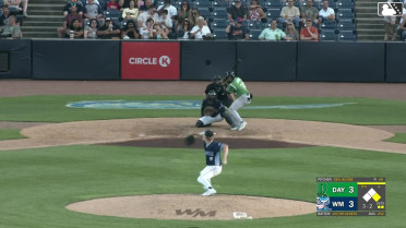 Victor Acosta triples (2) on a line drive to right fielder Andrew Sojka. Alfredo Alcantara scores.