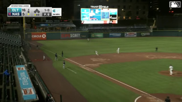 Oliver Dunn's spectacular diving catch