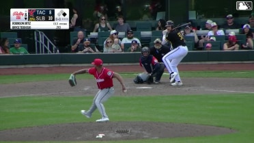 Bryce Teodosio homers (1) on a fly ball to left field. Yolmer Sánchez scores.