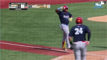 Aroon Escobar's two-run homer
