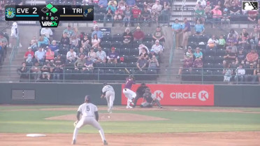 Jorge Ruiz singles on a line drive to right fielder Anthony Donofrio. Randy De Jesus scores. Jake Munroe to 2nd.