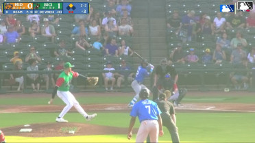 Leo De Vries singles on a line drive to center fielder Carson Roccaforte. Devin Taylor scores.