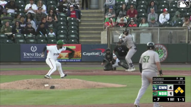 Brewer Hicklen homers (5) on a fly ball to left field. Nacho Alvarez Jr. scores. Rowdy Tellez scores.