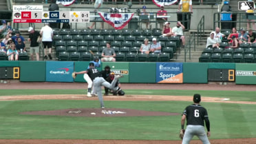 J.D. Gonzalez homers (1) on a fly ball to right center field.