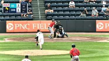 Cam Cannarella hits a ground-rule double (14) on a line drive to left-center field. Brendan Jones scores. Brandon Compton to 3rd.