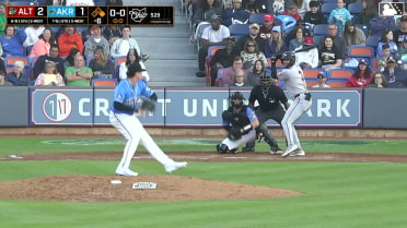 Lonnie White Jr. homers (12) on a fly ball to left center field. Murf Gray scores.