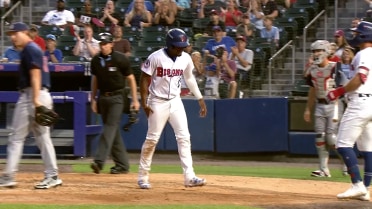 Orelvis Martinez scores off of wild pitch