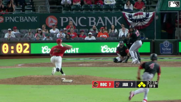 Yohandy Morales walks. Abimelec Ortiz scores. Robert Hassell III to 3rd. Andrew Pinckney to 2nd.