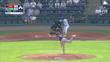 Alex Amalfi In play, run(s) to Dyan Jorge
