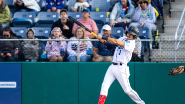 Alejo Lopez singles on a line drive to right fielder Aaron Graeber. Carter Dorighi scores. Axel Sanchez to 3rd. Jonny Farmelo to 2nd.