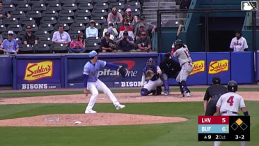 Felix Reyes homers (11) on a line drive to left center field. Robert Moore scores.