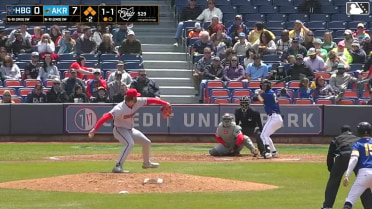 Thomas Schultz In play, run(s) to Alex Mooney