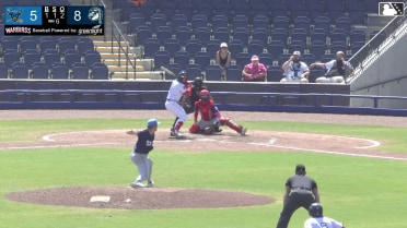 Filippo Di Turi singles on a line drive to center fielder Skylar King. Luis Lameda scores.