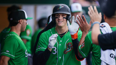 Mayo goes yard in fourth straight for Tides