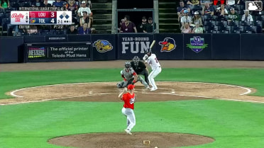 Seby Zavala singles on a ground ball to left fielder Dominic Pitelli. Jace Jung scores. Carlos Pérez to 2nd.