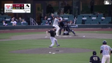 Tristan Beck In play, run(s) to Niko Kavadas